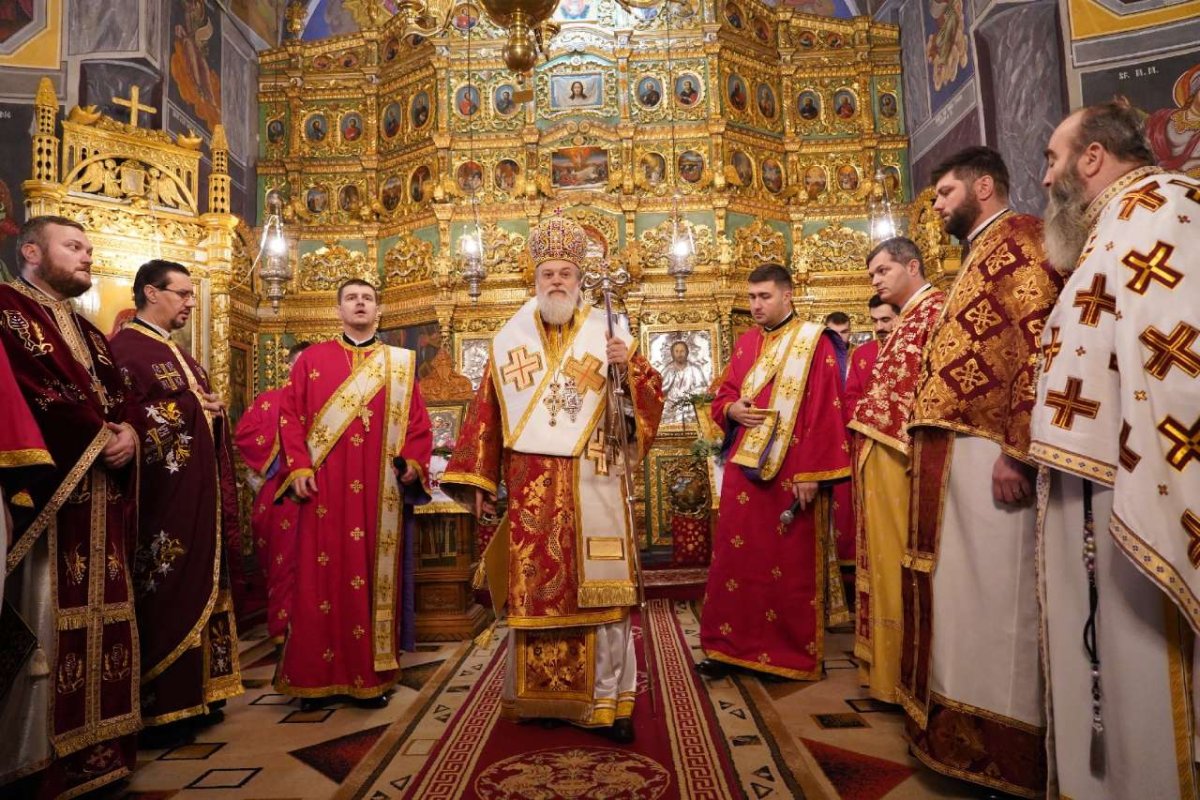 Sfințirea catapetesmei Parohiei Grindu din Ialomița 134570