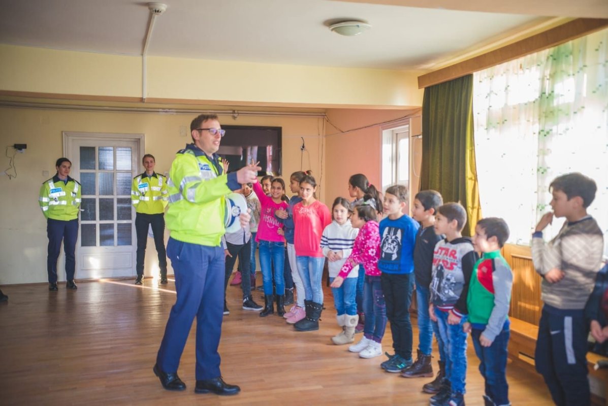 Arhiepiscopia Sibiului, parteneră la activități  de prevenire a accidentelor rutiere 134859