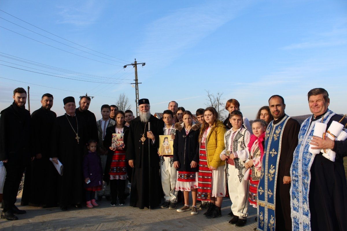 Punerea pietrei de temelie pentru  o nouă biserică în județul Gorj 134852