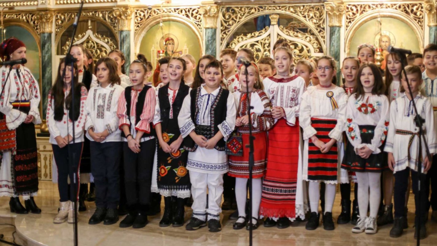 A VII-a ediție a concertului „Colind din suflet de copil”, la Dej 135024