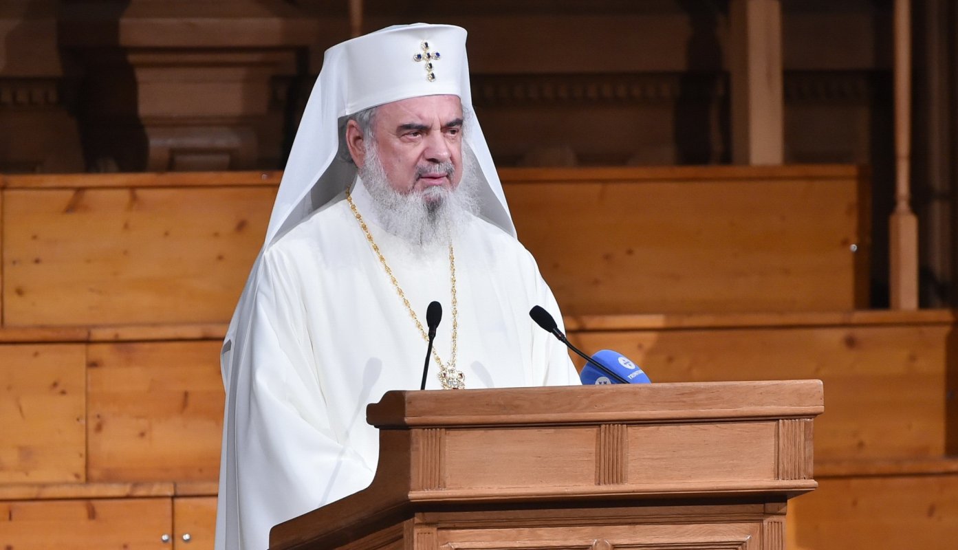 Jertfa lor - temelia  libertăţii noastre. Cinstirea eroilor Revoluţiei române din decembrie 1989 135055