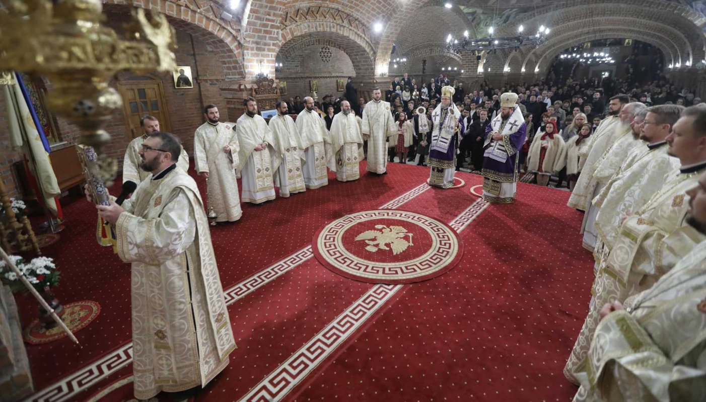 Liturghie arhierească la Baia Mare 135138