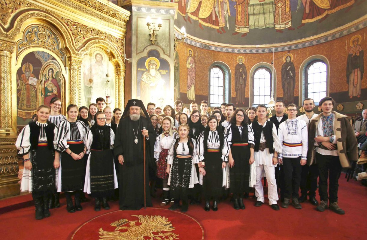 Liturghie arhierească la Catedrala Mitropolitană din Sibiu 135133