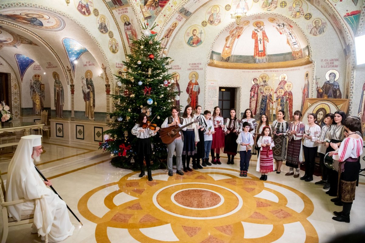 Patriarhul României a fost colindat la Reşedinţa Patriarhală 135750