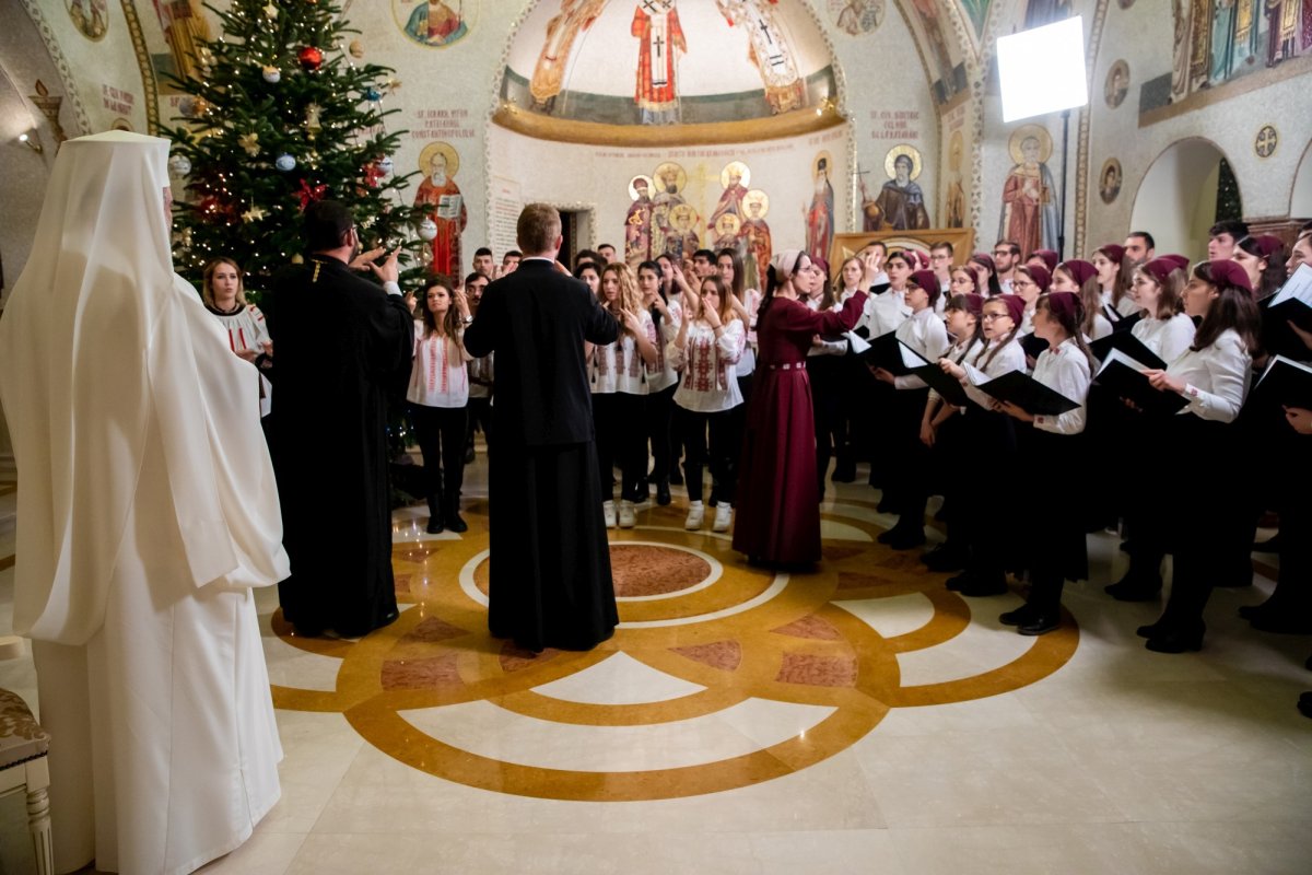 Patriarhul României a fost colindat la Reşedinţa Patriarhală 135761