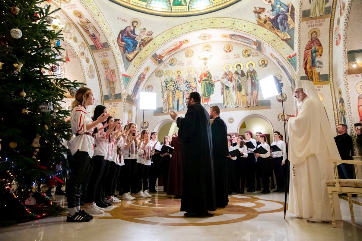 Patriarhul României a fost colindat la Reşedinţa Patriarhală 135763