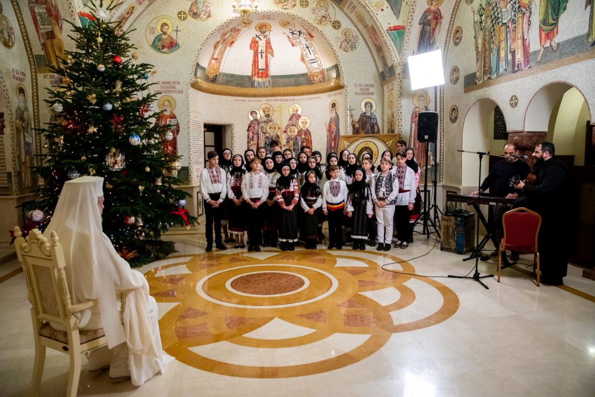 Patriarhul României a fost colindat la Reşedinţa Patriarhală 135766