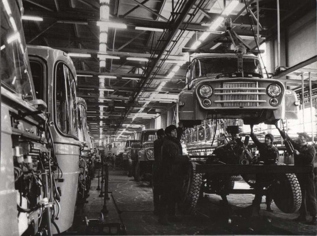 Prăbuşirea regimului comunist, o poveste trăită 135544