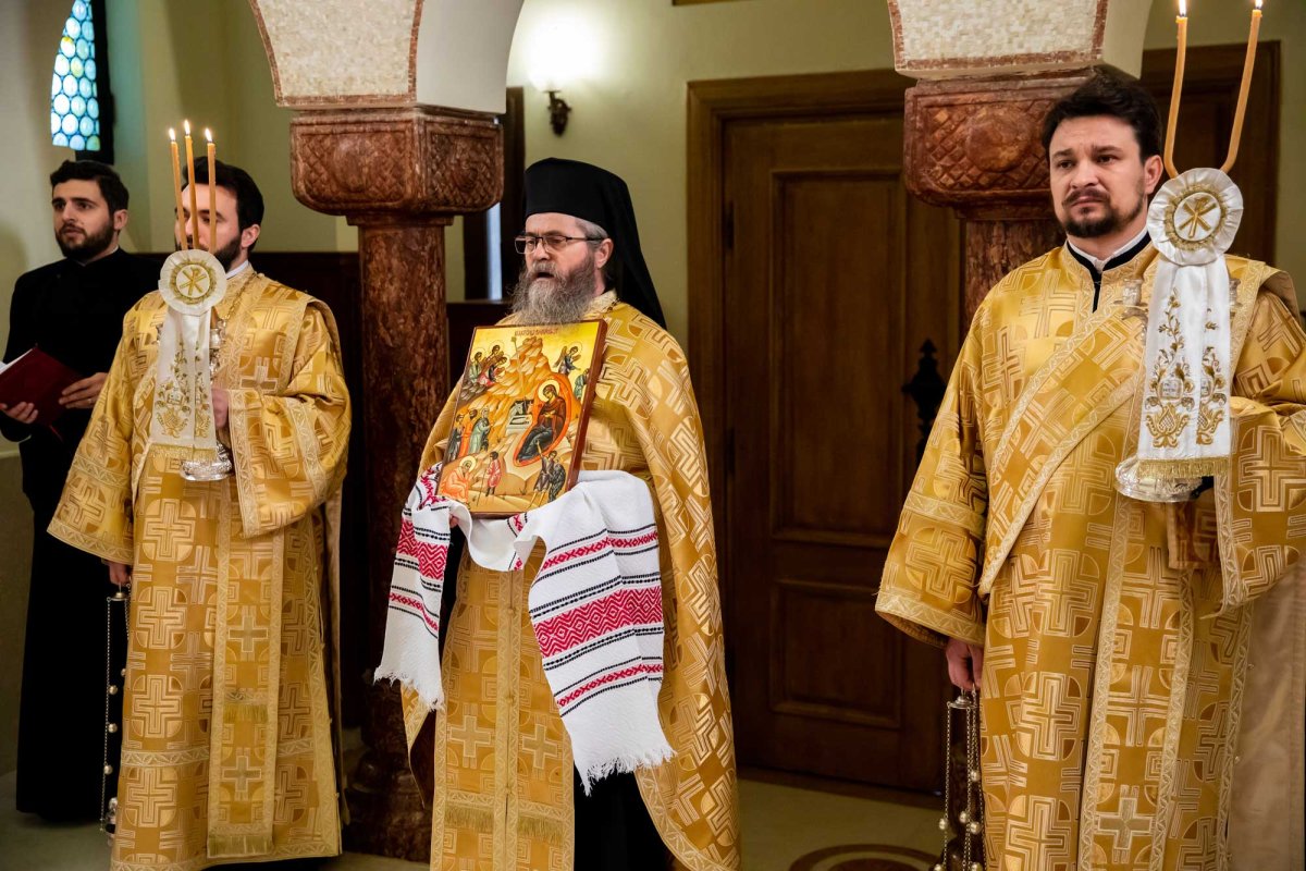 Procesiune cu icoana Naşterii Domnului la Reşedinţa Patriarhală 135993