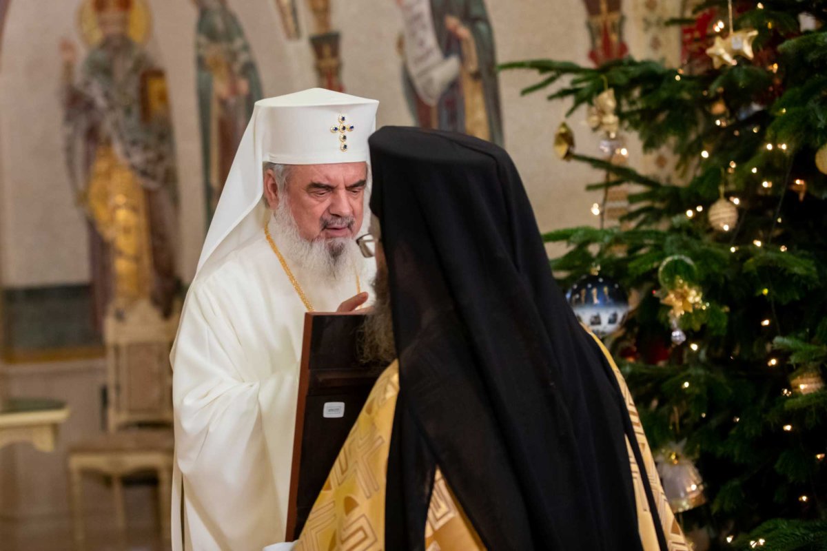 Procesiune cu icoana Naşterii Domnului la Reşedinţa Patriarhală 136007