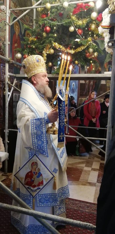 Cinstire deosebită adusă Maicii Domnului a doua zi de Crăciun 136060