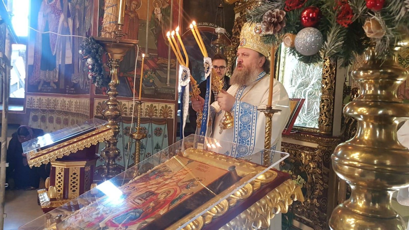 Cinstire deosebită adusă Maicii Domnului a doua zi de Crăciun 136061