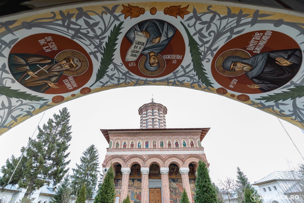 Lumea căzută în păcat refuză darul și binecuvântarea lui Dumnezeu 136216