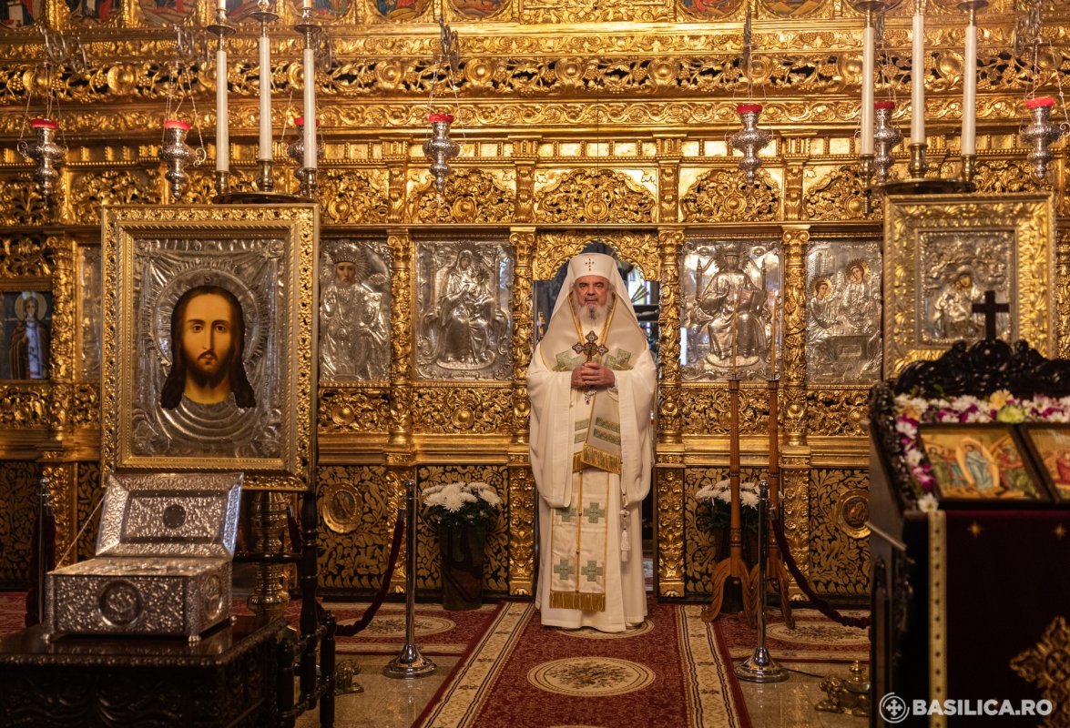 Lumea căzută în păcat refuză darul și binecuvântarea lui Dumnezeu 136218