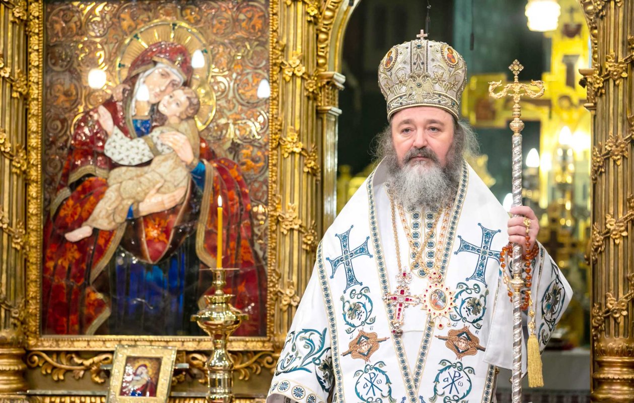 Lumina credinței și a faptelor bune de sărbătoarea Crăciunului 136154