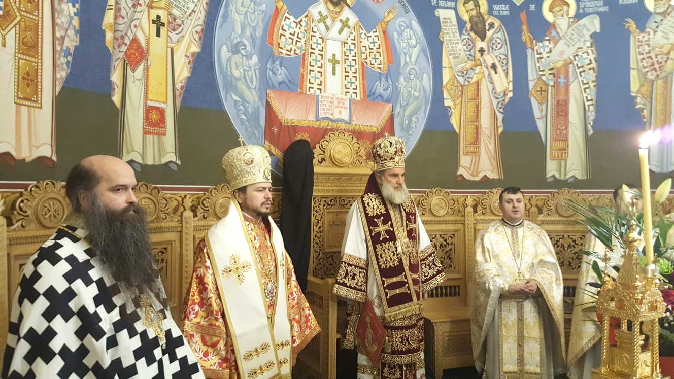 Sărbătoarea Crăciunului în Arhiepiscopia Romanului şi Bacăului 136157