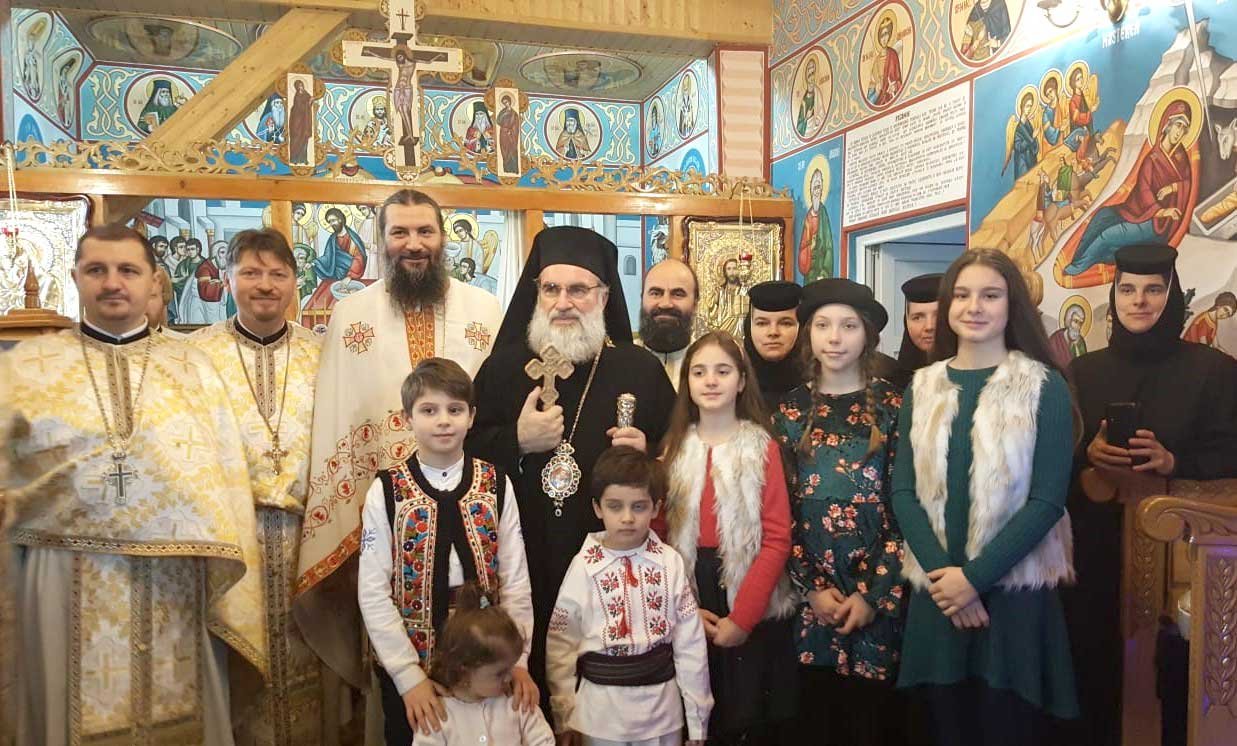 Sărbătoarea Crăciunului în Arhiepiscopia Romanului şi Bacăului 136159