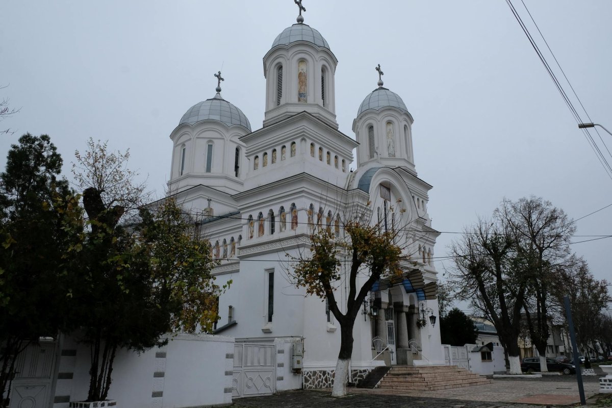Marea familie din grădinița brăileană „Familia” 136385