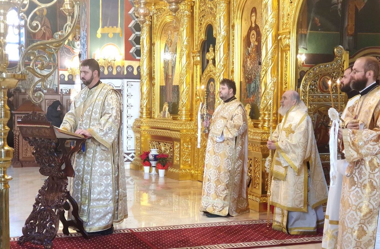 Noul an, întâmpinat prin rugăciune la Arad 136380