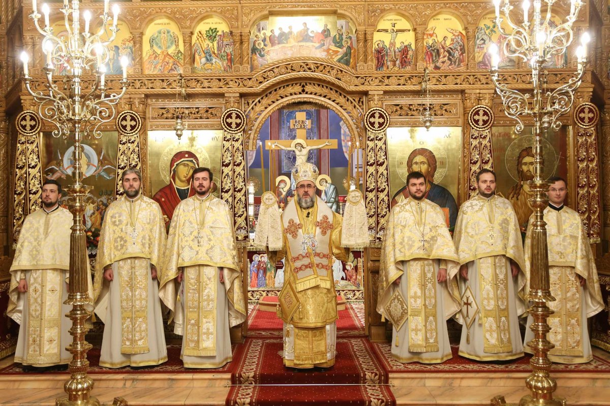 Rugăciune și filantropie în prima zi a Anului Nou în eparhii din Muntenia 136360