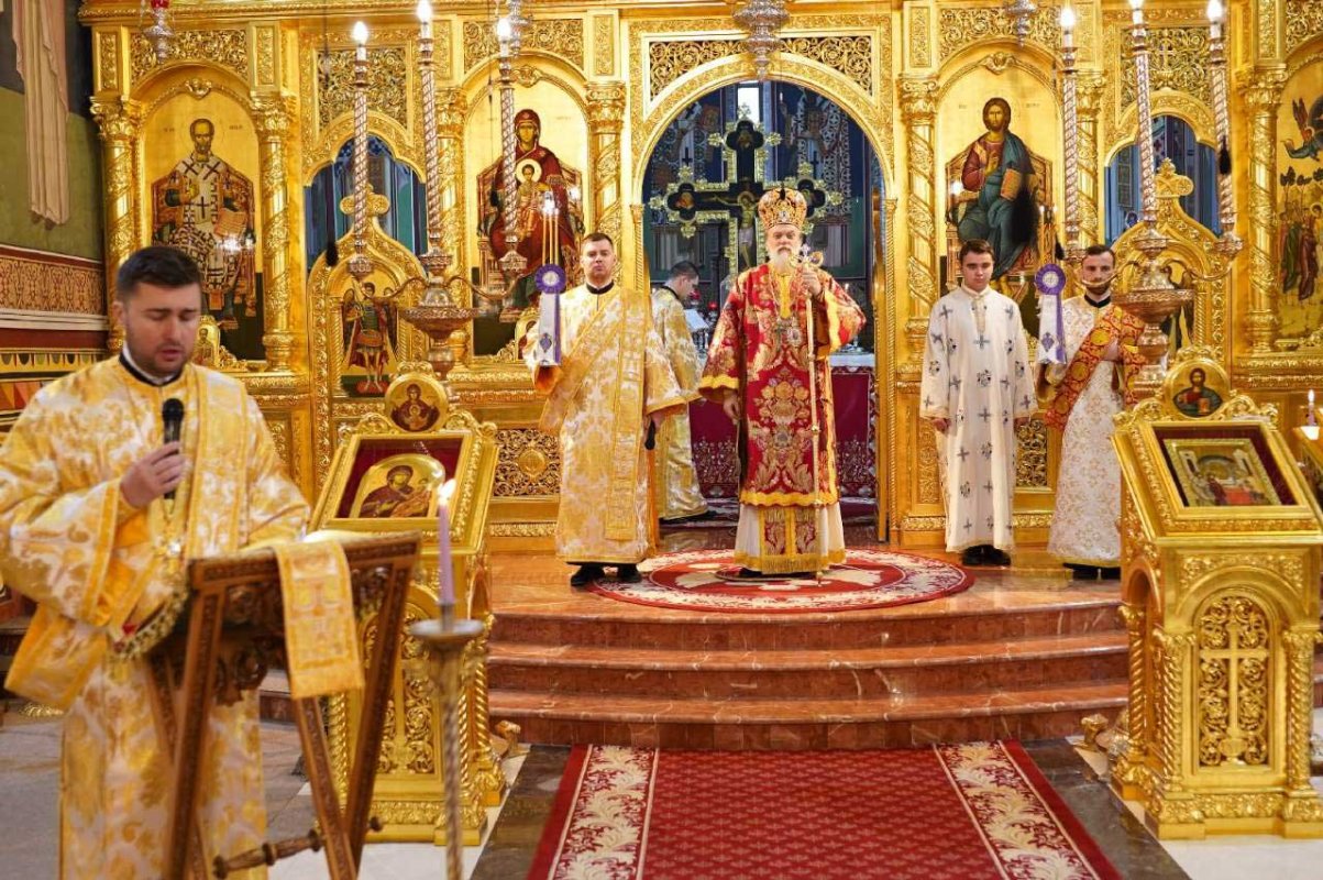 Rugăciune și filantropie în prima zi a Anului Nou în eparhii din Muntenia 136361