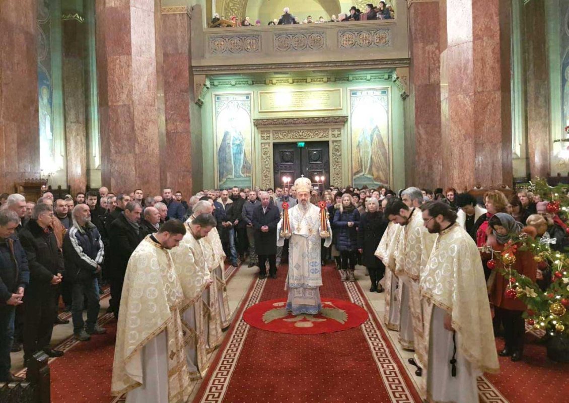 Liturghie arhierească la Catedrala Reîntregirii 136601