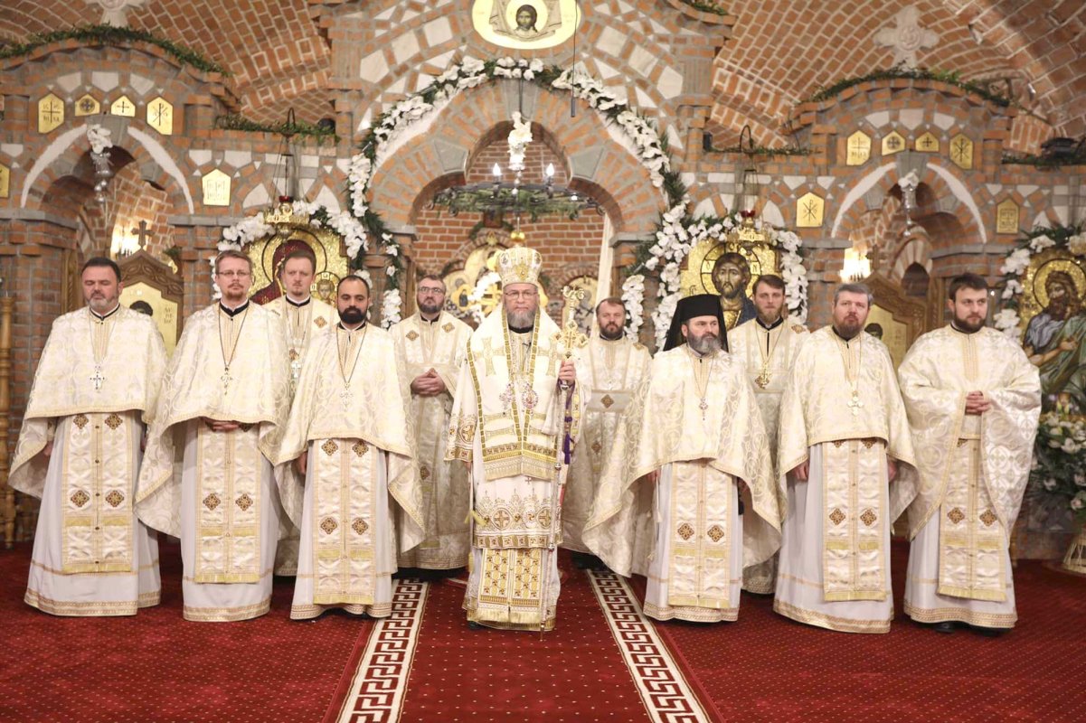 Rugăciune pentru locuitorii din Australia, la Catedrala Episcopală din Baia Mare 136603