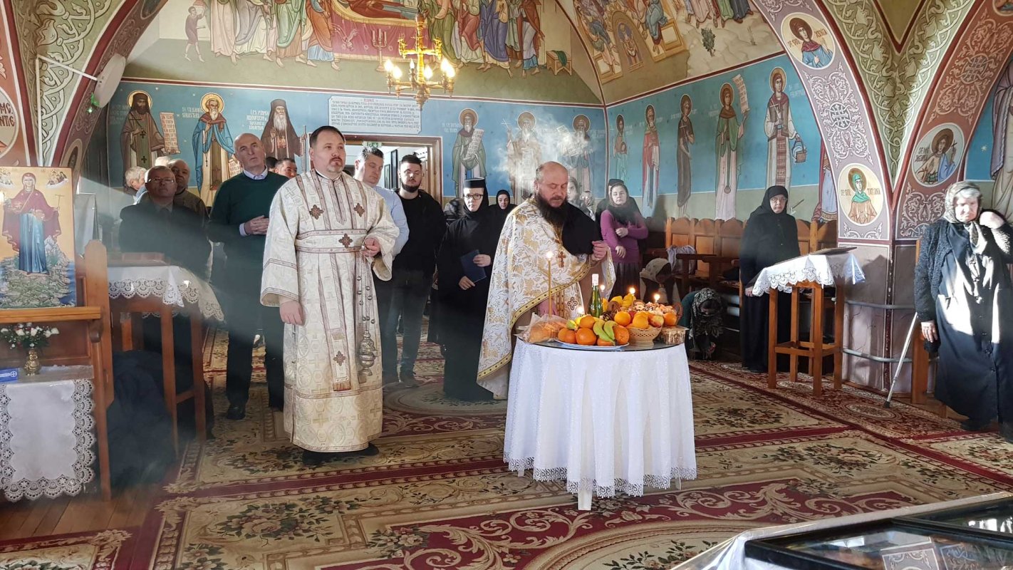 Binecuvântare pentru bătrânii de la Căminul „Sfântul Ioan cel Nou de la Suceava” 136716