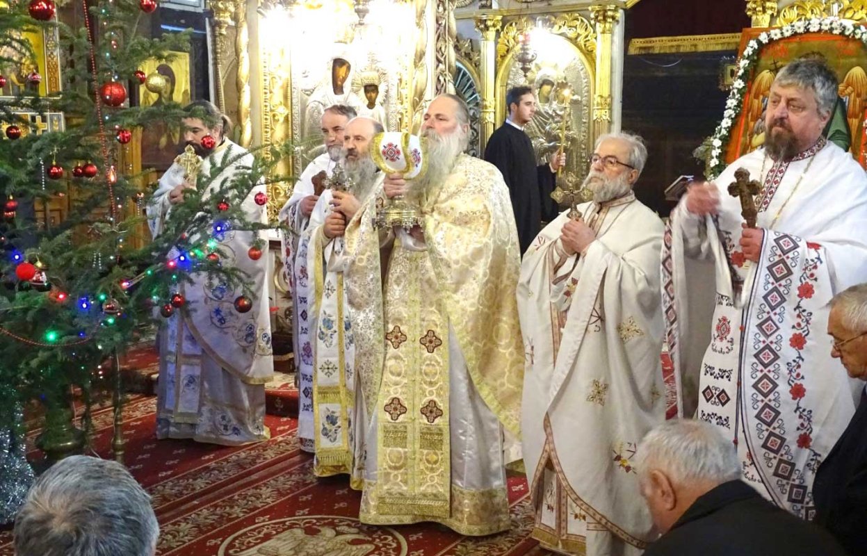 Sărbătoarea unui locaș istoric din Piatra Neamț 136795