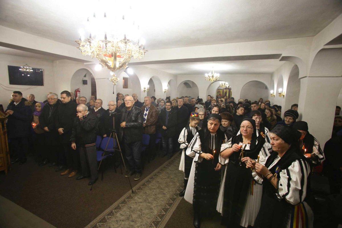 Bucurii duhovniceşti la Biserica „Duminica Tuturor Sfinţilor” din Sibiu 136995