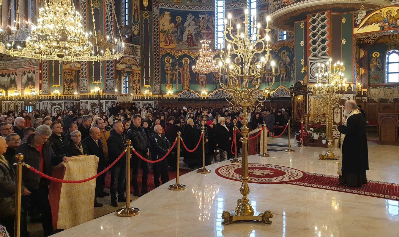 Duminica după Botezul Domnului la Catedrala Arhiepiscopală din Arad 137013
