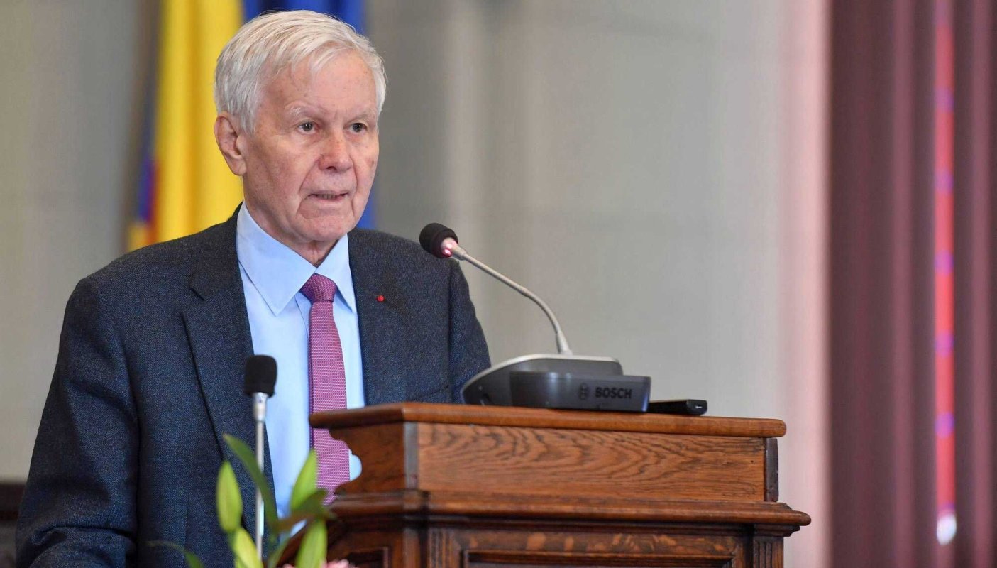 „Pe Eminescu îl citim mereu, pentru bucuria spiritului nostru” 137032