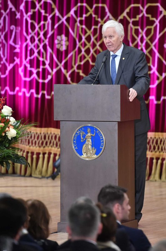 „Pe Eminescu îl citim mereu, pentru bucuria spiritului nostru” 137040