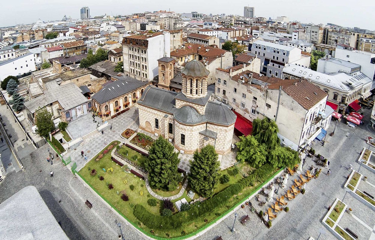 Biserica „Sfântul Anton”-Curtea Veche, darul ctitorilor pentru urmaşi 137229