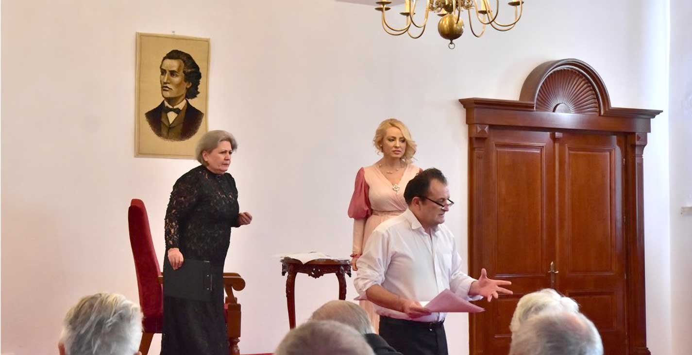 Mihai Eminescu, comemorat la Centrul eparhial din Râmnicu Vâlcea 137221