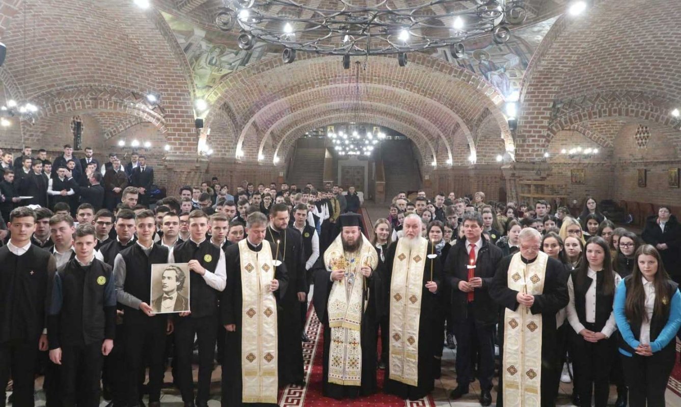 Poetul Mihai Eminescu, evocat la Baia Mare 137263