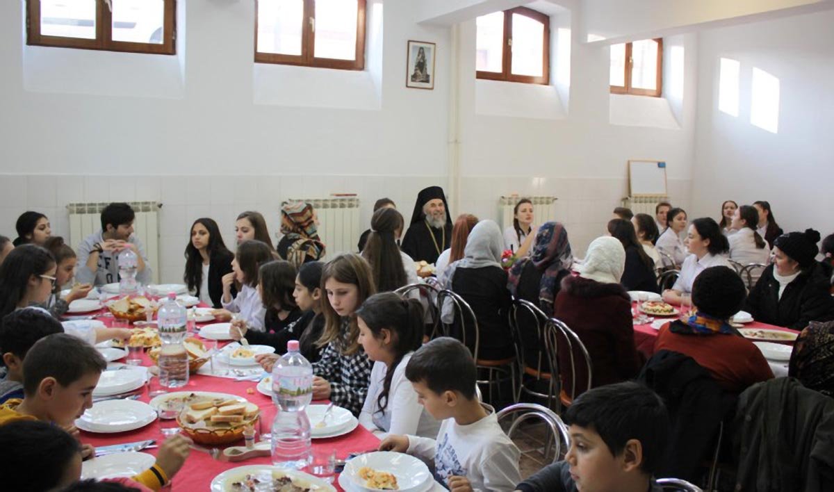 O comunitate aparte, rod al filantropiei creștine 137431