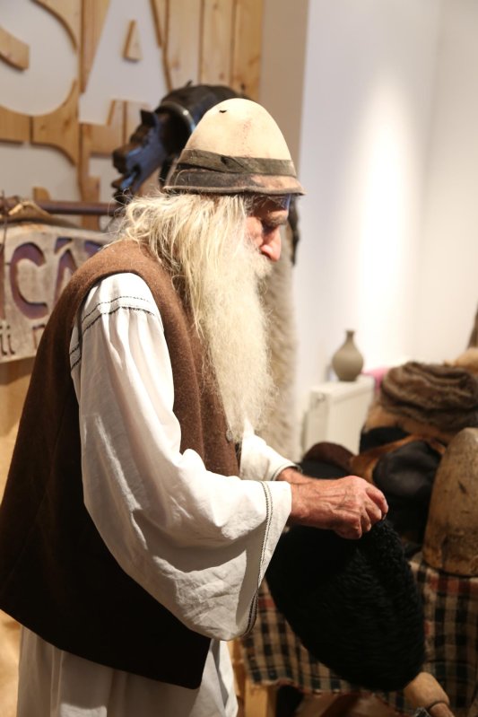 Alexandru Ilinca, meșterul popular itinerant 137563