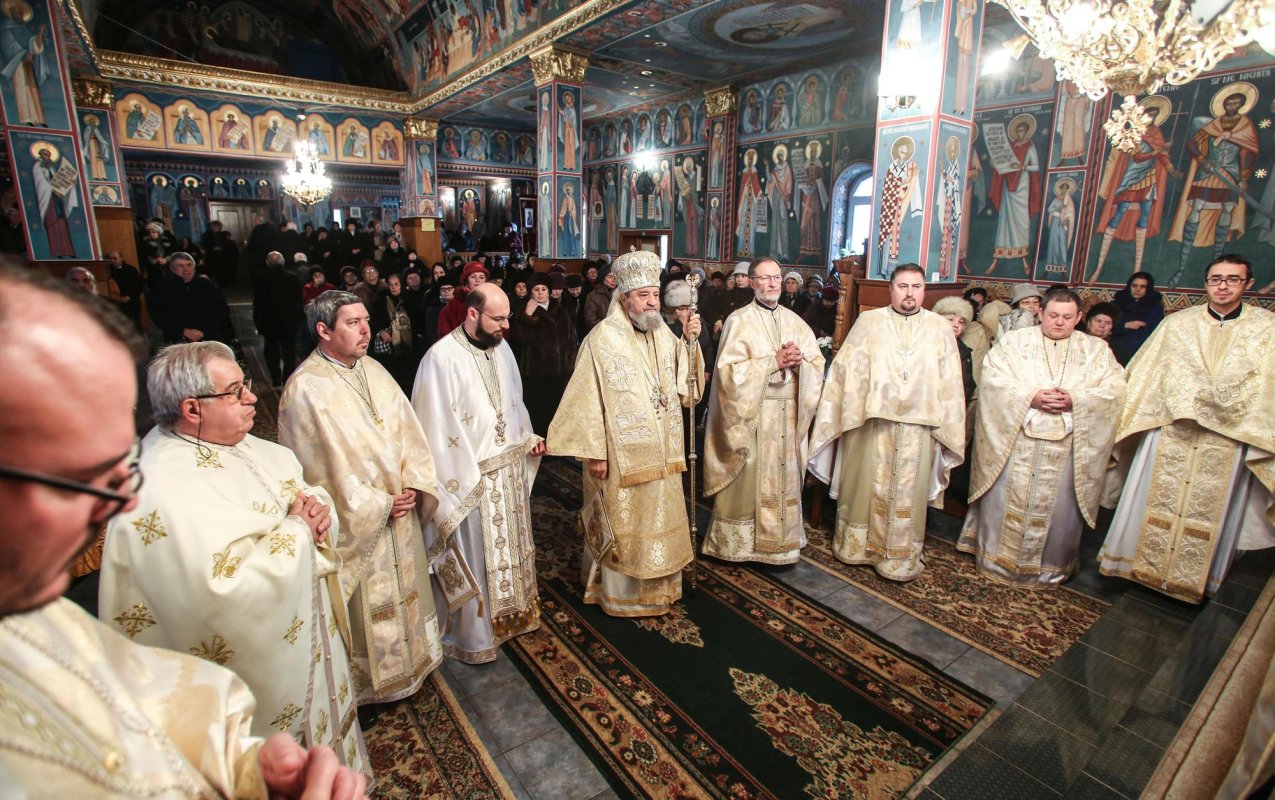 Slujiri arhiereşti în Arhiepiscopia Sibiului 137593