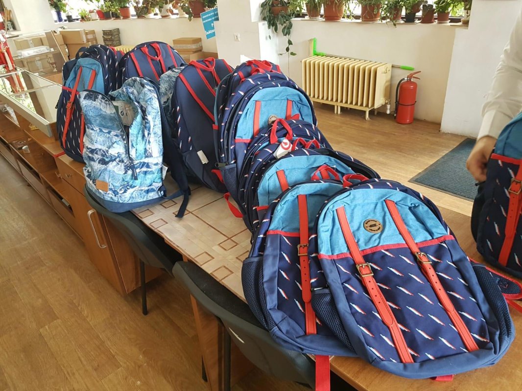 Filantropia salvează România 137639