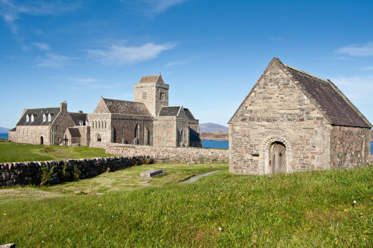 „Să nu fugim de lucrurile care ne aduc bucurie!” 137513