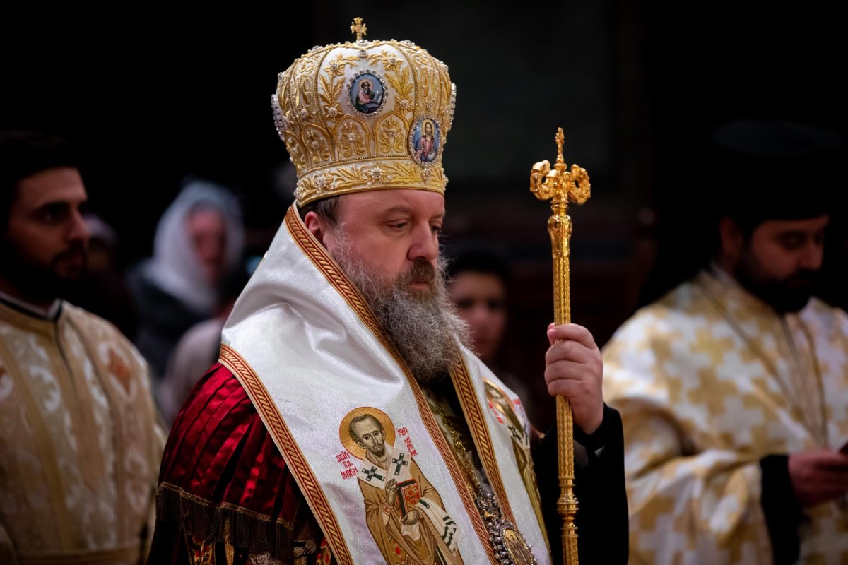 Procesiune cu moaștele „dascălilor Bisericii” la Catedrala Patriarhală 138145