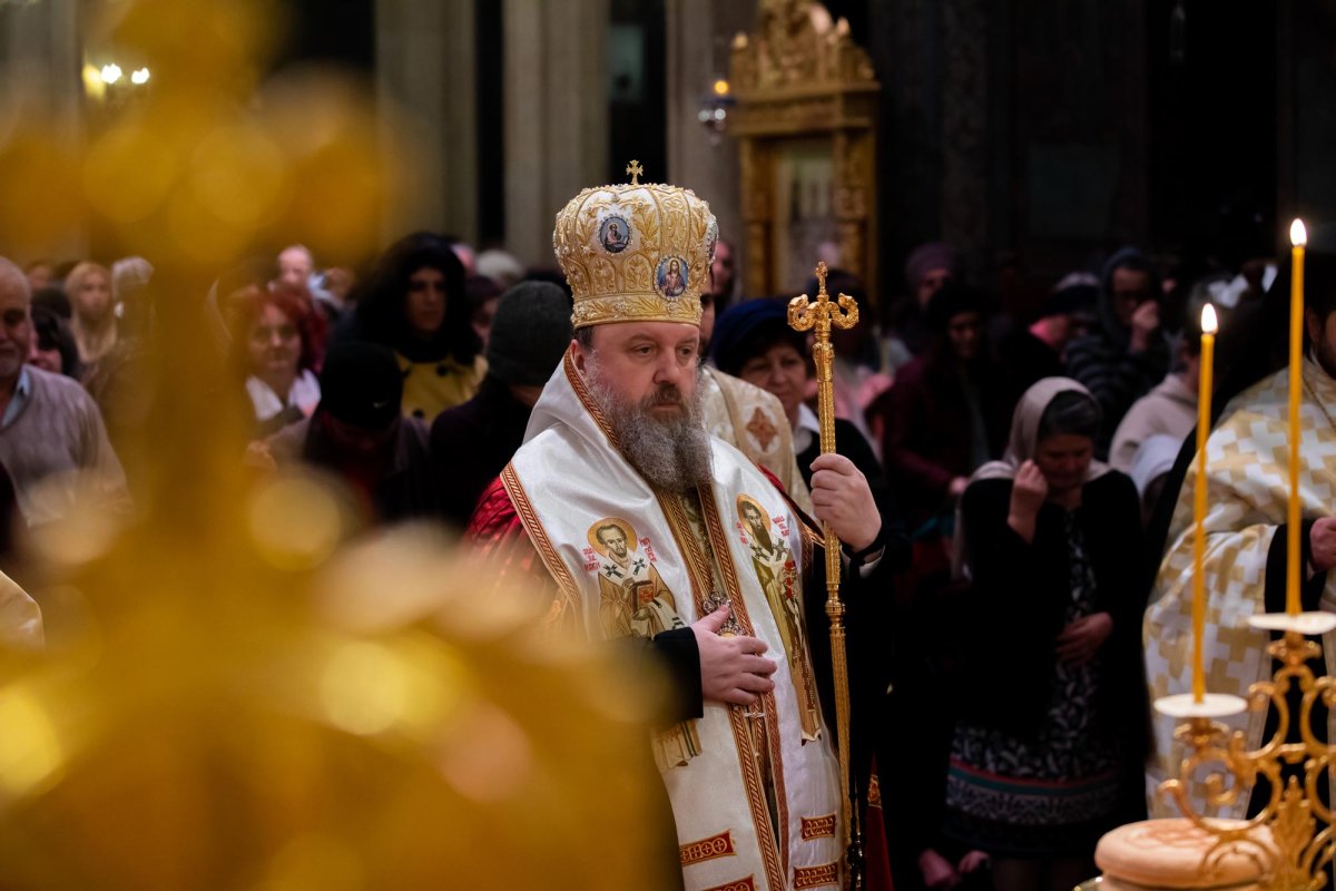Procesiune cu moaștele „dascălilor Bisericii” la Catedrala Patriarhală 138154