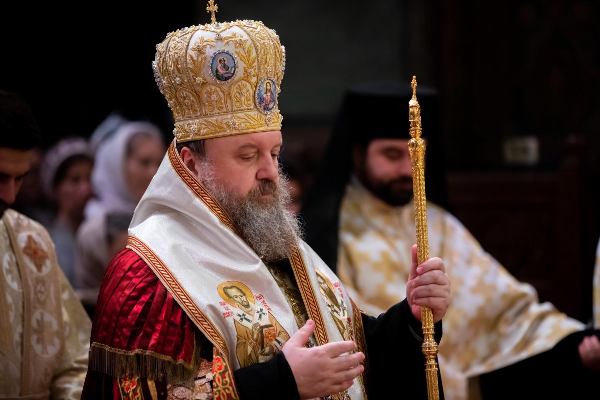 Procesiune cu moaștele „dascălilor Bisericii” la Catedrala Patriarhală 138163