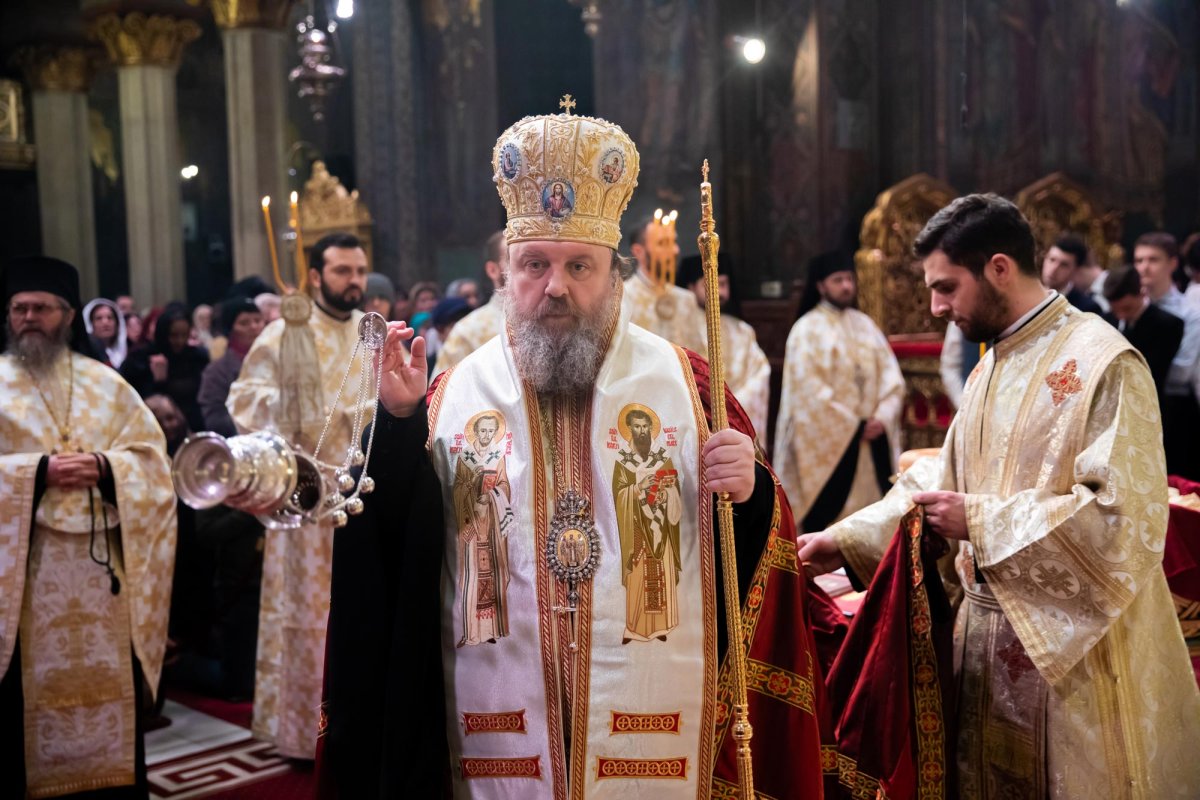 Procesiune cu moaștele „dascălilor Bisericii” la Catedrala Patriarhală 138166