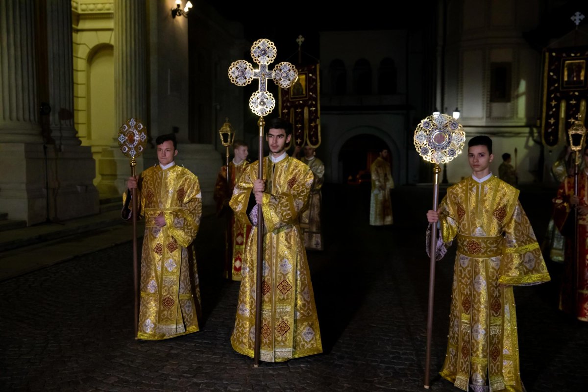 Procesiune cu moaștele „dascălilor Bisericii” la Catedrala Patriarhală 138171