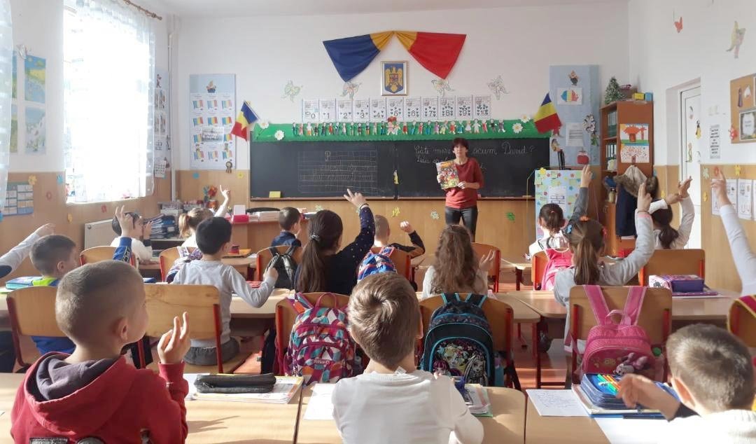 Atelier de lectură „Împărăția poveștilor” la Parohia Sudiți din Ilfov  138099