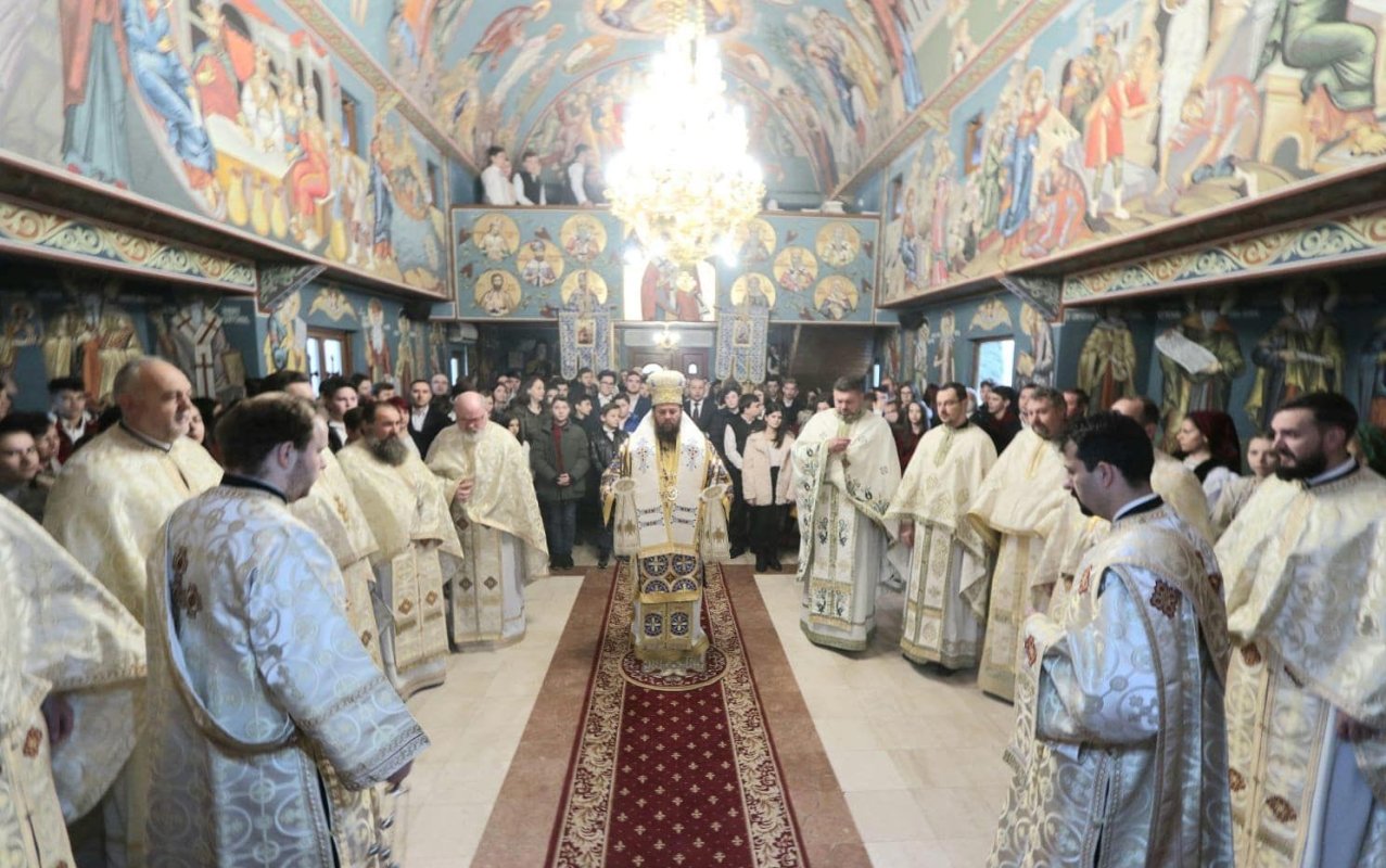 Hramul Liceului Teologic din Satu Mare 138111