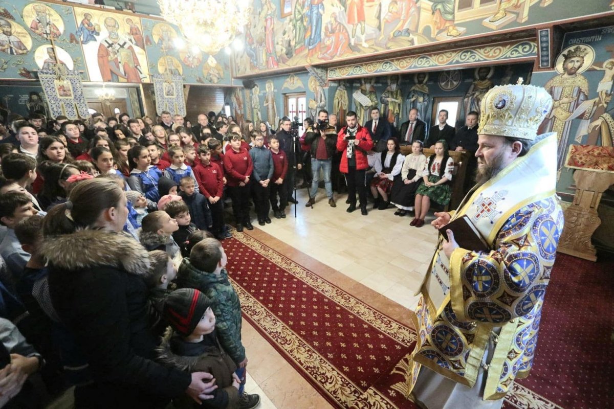 Hramul Liceului Teologic din Satu Mare 138112