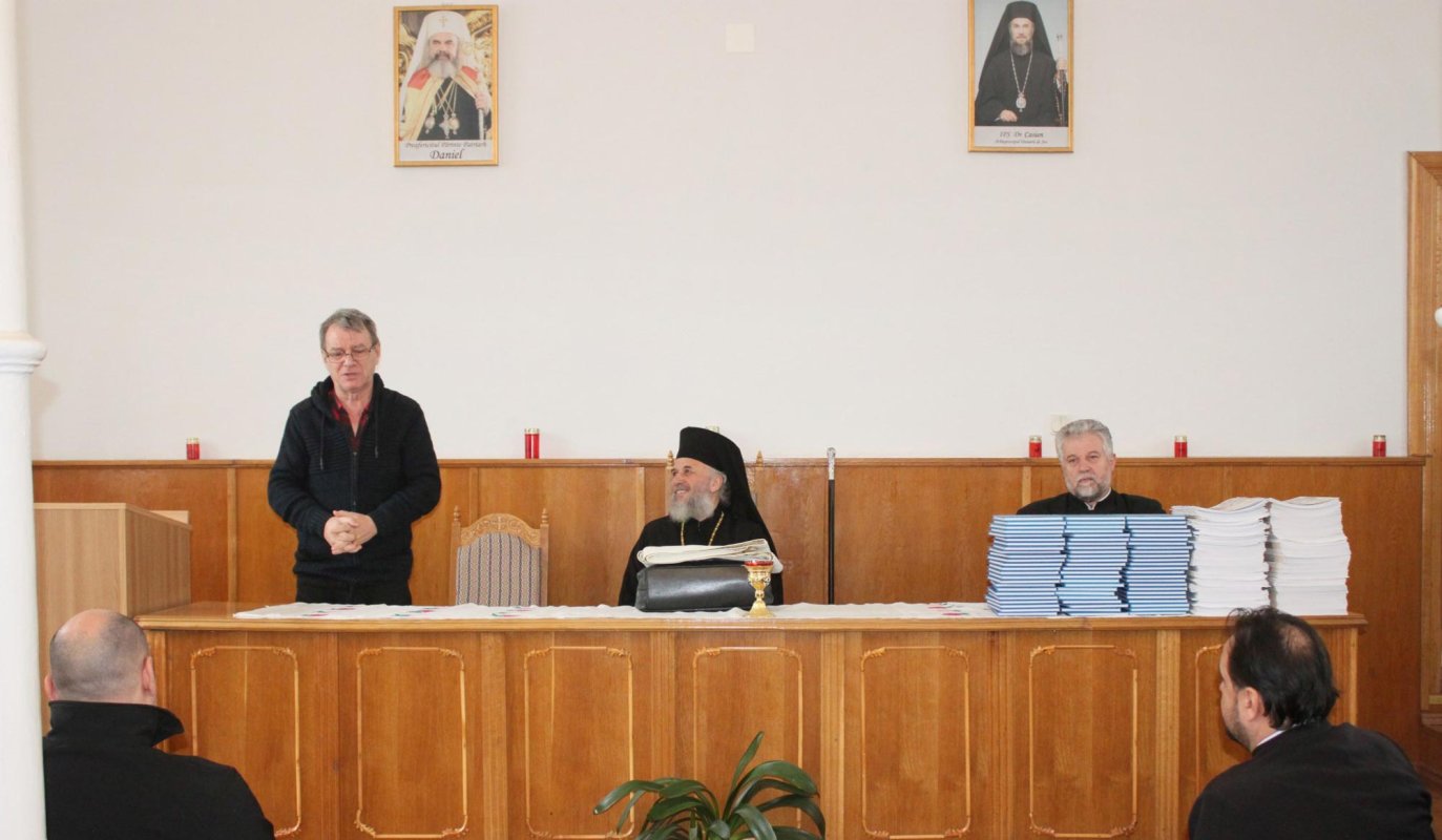 Încurajarea cititului și a studiului în parohii din Eparhia Dunării de Jos 138094
